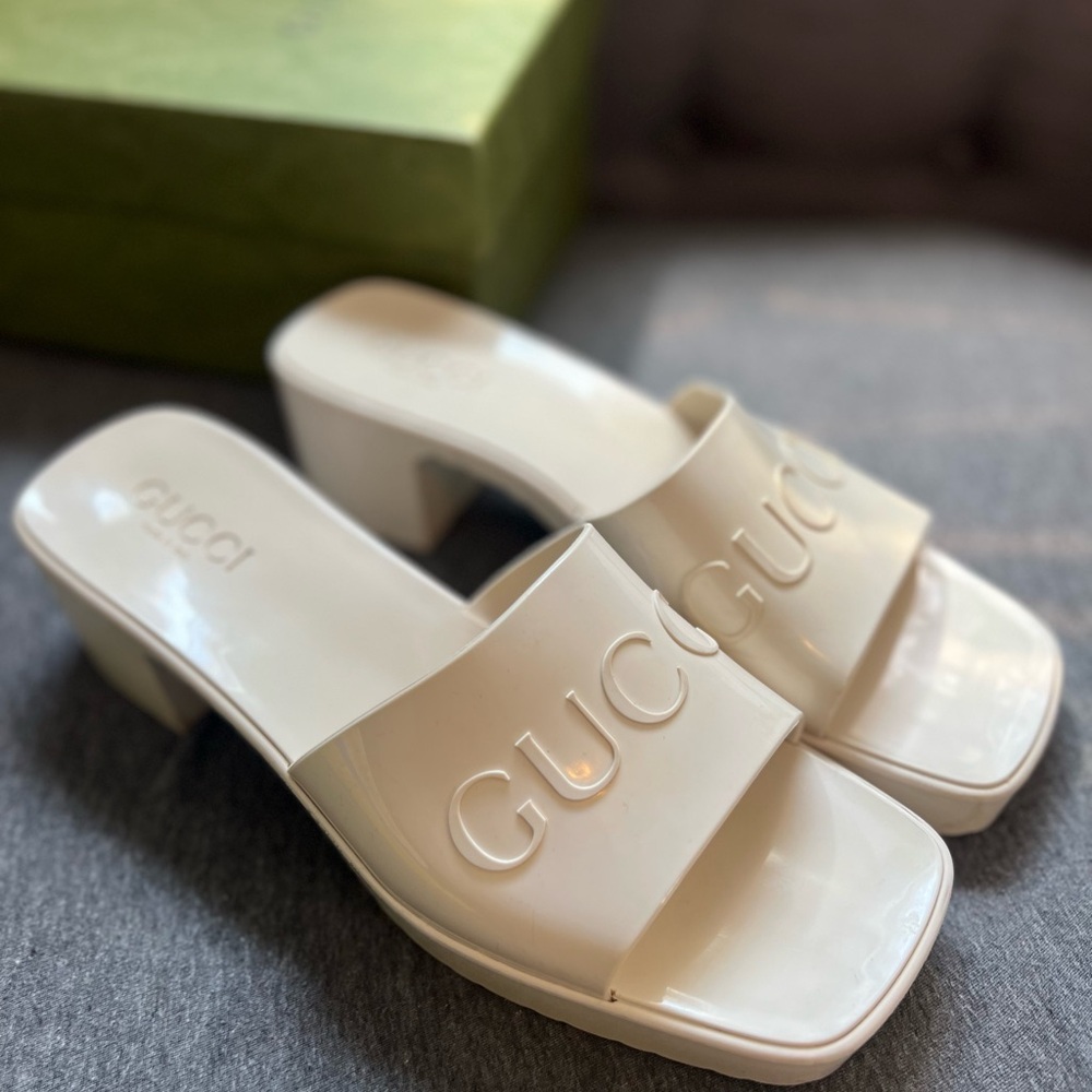 Gucci Rubber Logo Sandals White Glossy Mule Platform Slide 39 - Picture 7 of 8
